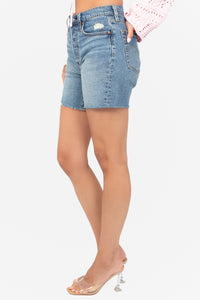 Levi's® 501 Mid Thigh Short