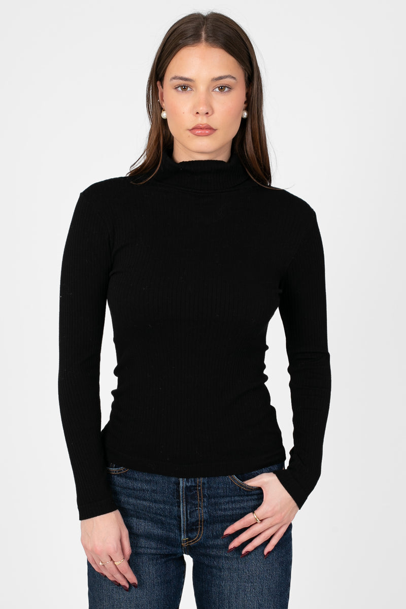 C'est Moi® Ribbed Turtleneck - honey