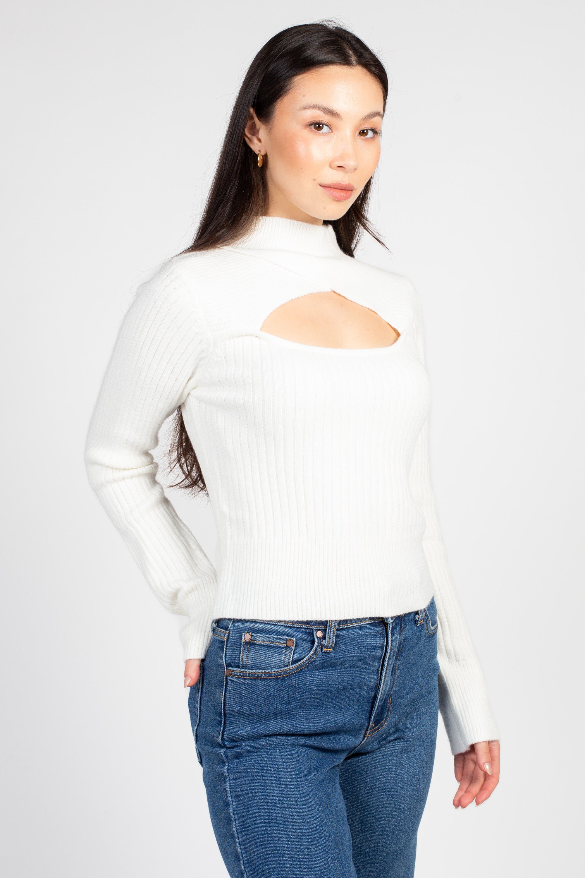 DIFFERENT IS OK Ribbed Cut-out シズニルック GUESS® Slim Variegated Rib Tee